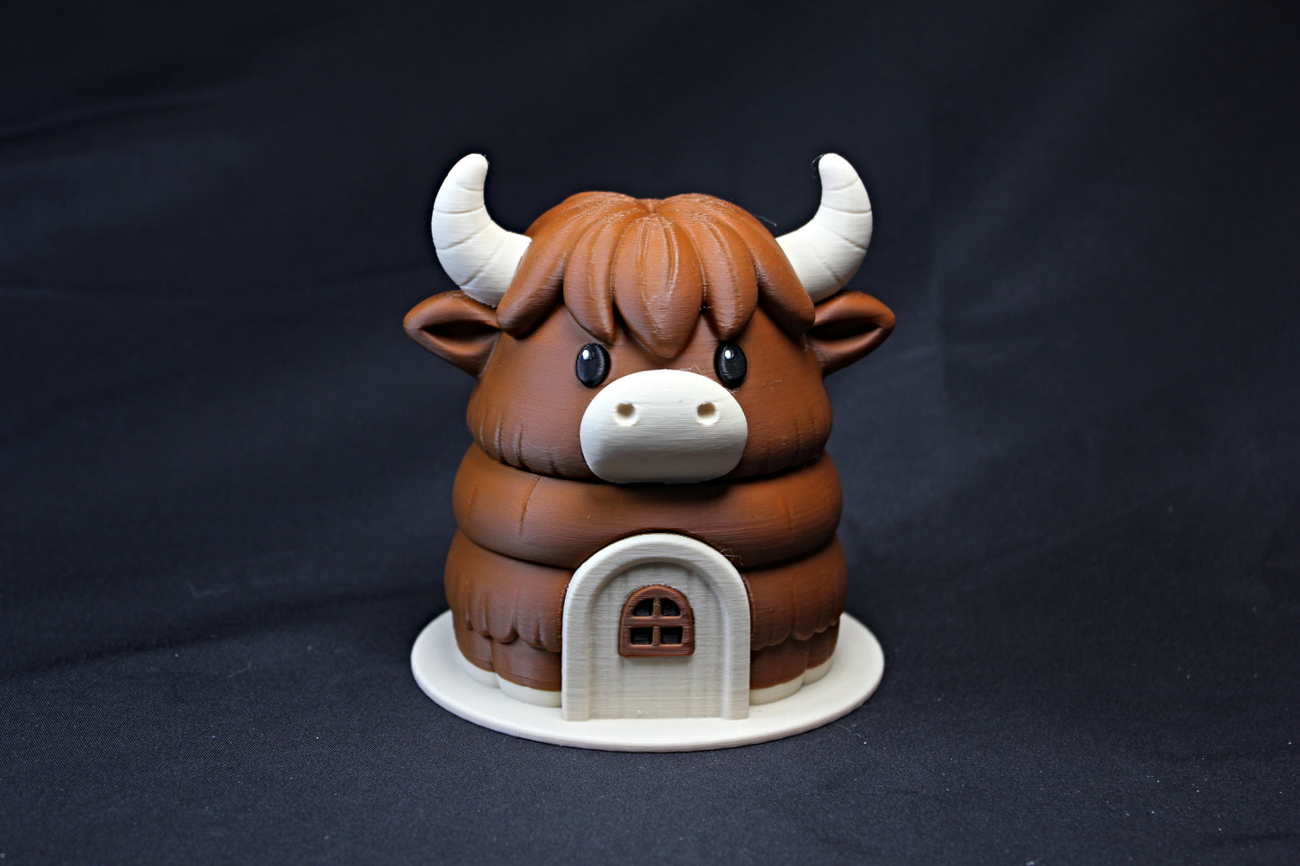Highland Cow Container and Mini Cows